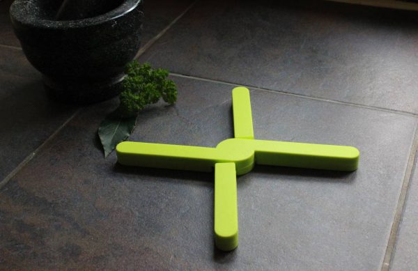 StayPut Silicon Trivet - 2 Colours Available - Image 2